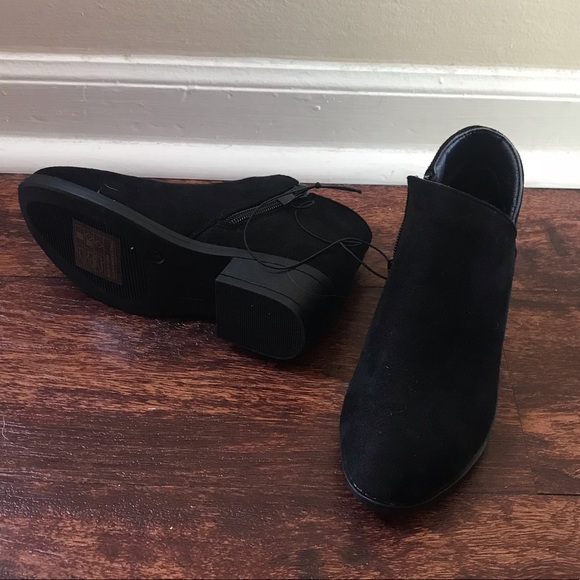 NWOT Black booties 13 - Picture 4 of 5